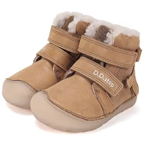 Melegbéléses, "mezítlábas"valódi bőr D.D.step kisfiú gyerekcipő, floureszkáló talppal Melegbéléses, "mezítlábas"valódi bőr D.D.step kisfiú gyerekcipő, floureszkáló talppal