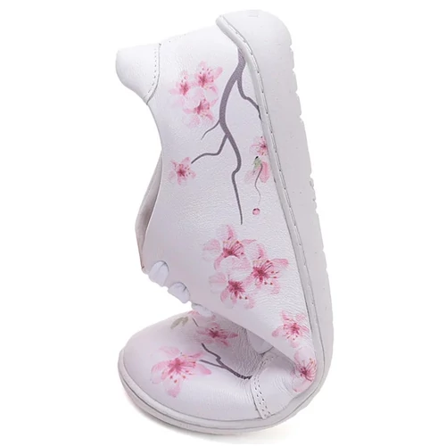 Trendi "Stitch & Walk" átmeneti cipő