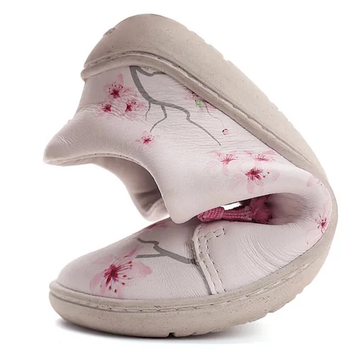 Trendi "Stitch & Walk" átmeneti cipő