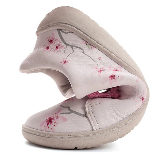 Trendi "Stitch & Walk" átmeneti cipő