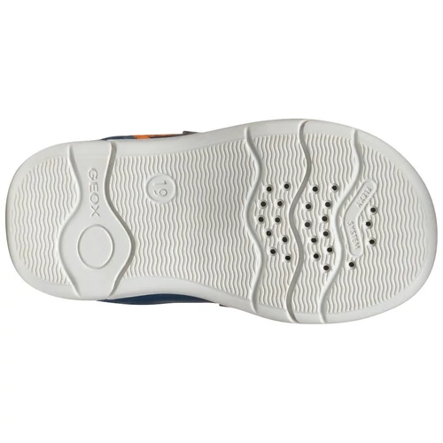 Könnyű "lélegző" Geox gyerekcipő, az első lépésekhez