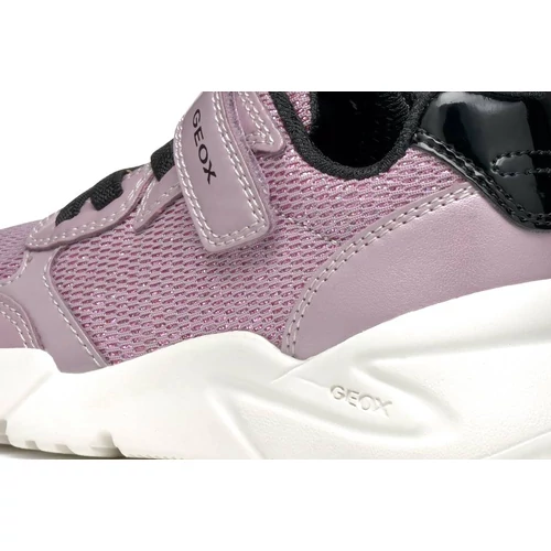 Minőségi Geox Loftus Junior gyerekcipő, "lélegző" talppal