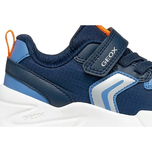 Loftus Boy – "lélegző", könnyű, rugalmas gyerekcipő kisfiúknak