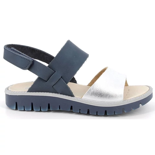 Divatos és kényelmes, valódi bőr Primigi lányszandál