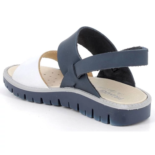 Divatos és kényelmes, valódi bőr Primigi lányszandál