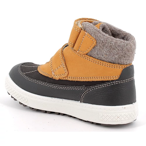 Vízálló, melegen bélelt Primigi gyerekcipő