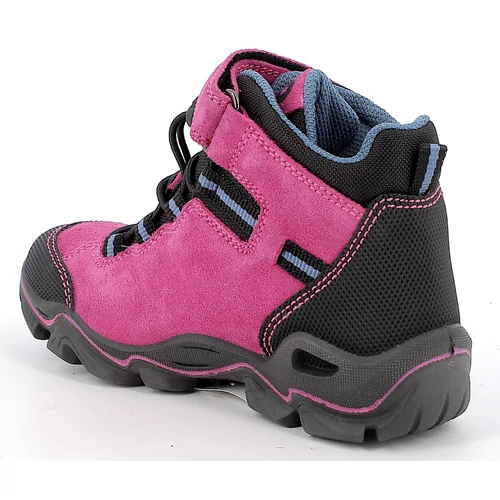 Vízálló, melegen bélelt Primigi gyerekcipő