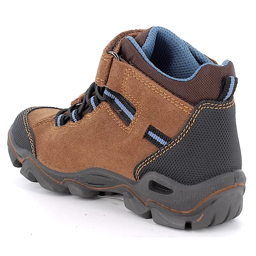 Vízálló, melegen bélelt Primigi gyerekcipő